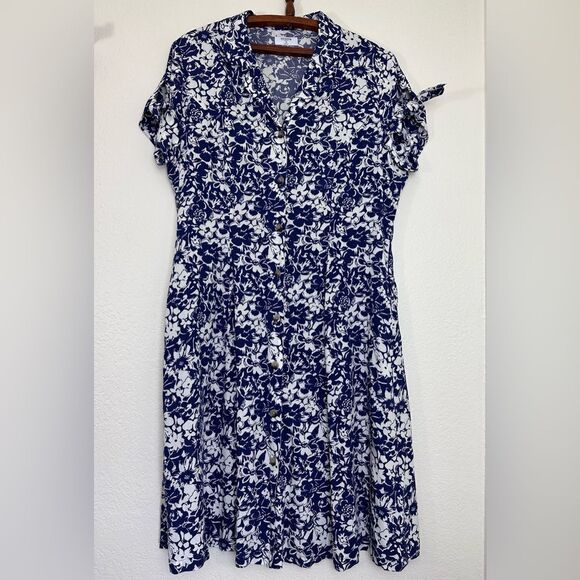 Untuckit Camille Dress Woman’s 14 Blue White Floral Print Button Front Pockets - Picture 4 of 13